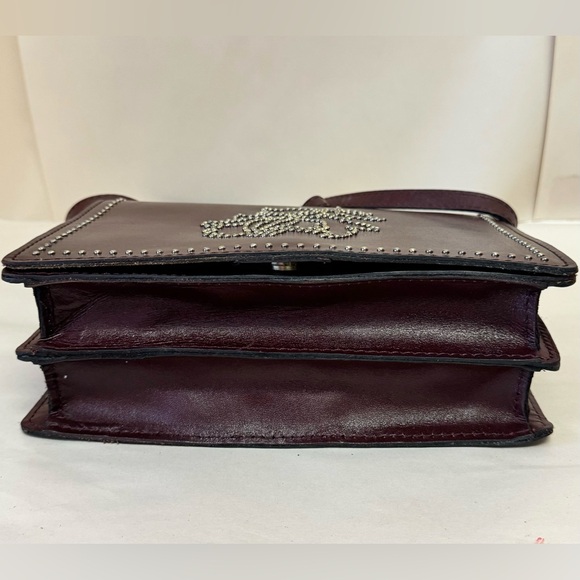 Patricia Nash Studded Floral Lanza crossbody - Picture 5 of 5